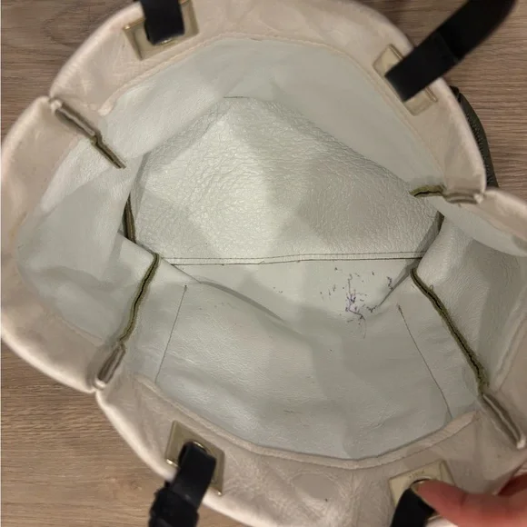 Vintage Furla Women's Green and Black Leather Tote Bag - Picture 12 of 12